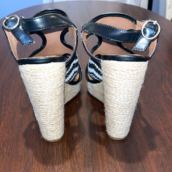Lucky Brand Black & White Wedge SZ10 - Picture 4 of 5